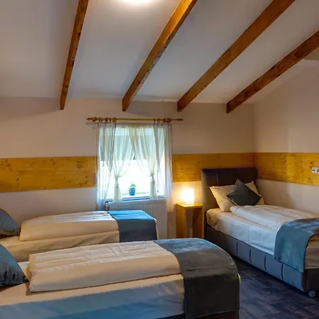 Schlafhuette * Kaltenkirchen