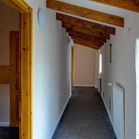 Schlafhuette Hotel *